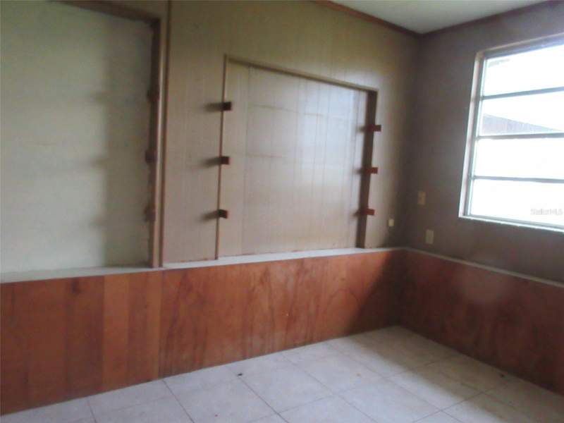 4 bedroom Single Family Residence at 11639 Huggins Street, Na, Leesburg — photo 4