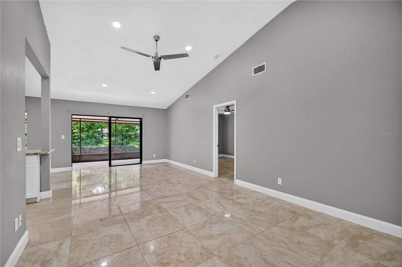 2 bedroom Townhouse at 4004 Shoreside Circle, Carrollwood Sprgs Cluster Hms, Tampa — photo 2