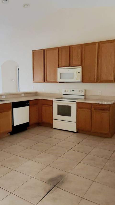 451 Peace Court, Kissimmee FL - photo 9 of 17