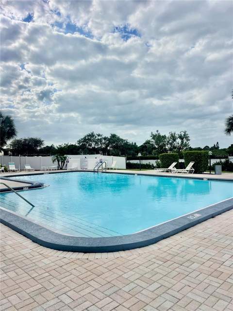 5207 Turquoise Lane #202, New Port Richey FL - photo 19 of 26