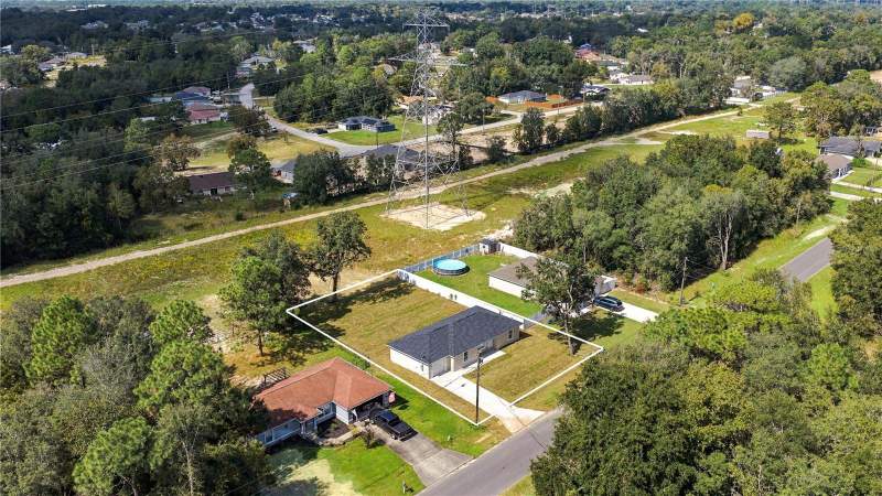 3 bedroom Single Family Residence at 10 Pine Run, Silver Springs Shores Unit 16, Ocala — photo 3