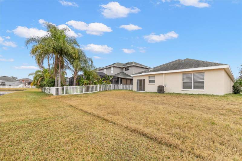 4 bedroom Single Family Residence at 20011 Nob Oak Avenue, Live Oak Preserve Ph 1B Village, Tampa — photo 3