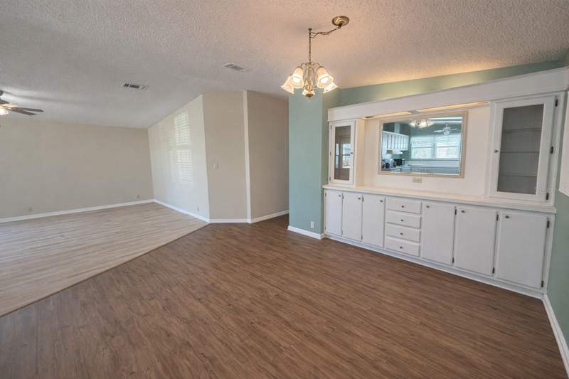 2 bedroom Manufactured Home at 25308 Casa Del Lago Lane, Plantation At Leesburg Casa Del Lago, Leesburg — photo 4