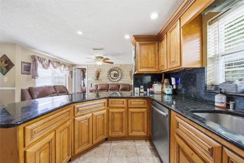 7140 Rockwood Drive, Port Richey FL - photo 12 of 33
