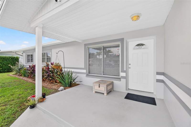4 bedroom Single Family Residence at 8428 Iris Avenue, Cross Bayou Estates, Seminole — photo 3