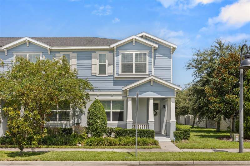 9021 VIA DI CANTI home for sale in Royal Estates