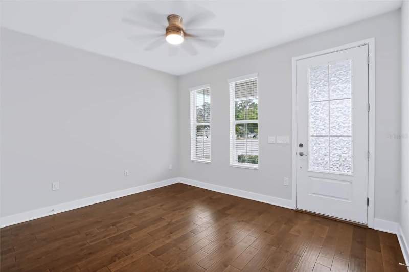 4 bedroom Single Family Residence at 3022 W Gray Street, Oaklyn, Tampa — photo 5