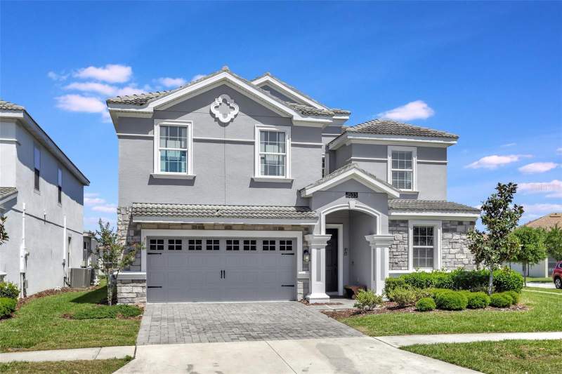 1533 FLANGE DRIVE home for sale in Stoneybrook South