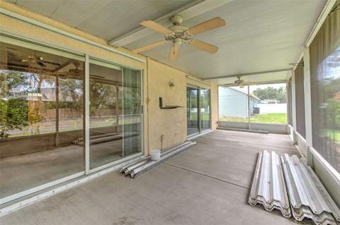 235 Lakeway Lane, Apollo Beach FL - photo 24 of 36