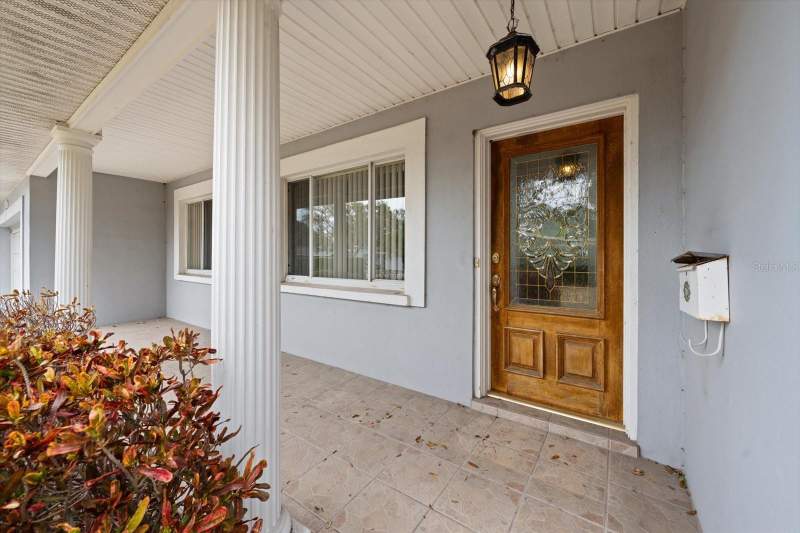 3 bedroom Single Family Residence at 230 Garden Circle, Eagles Nest Gardens Estates, Belleair — photo 2