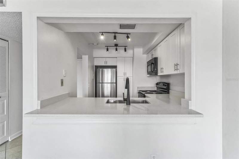 1 bedroom Condominium at 6219 Palma Del Mar Boulevard #301, Palma Del Mar II, St Petersburg — photo 4