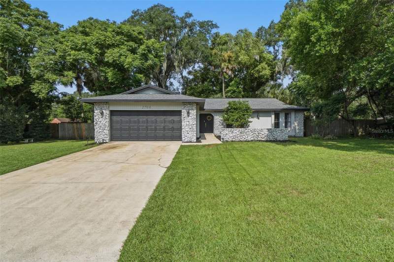 3 bedroom Single Family Residence at 2700 Concord Road, Brandywine Unit 05, Deland — photo 2
