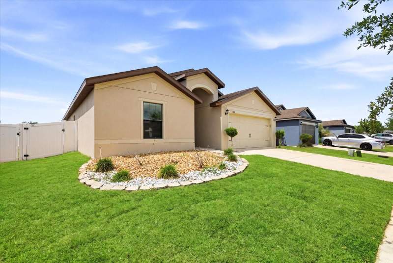 3 bedroom Single Family Residence at 680 Swallowtail Drive, Highland Mdws Ph 2B, Haines City — photo 4