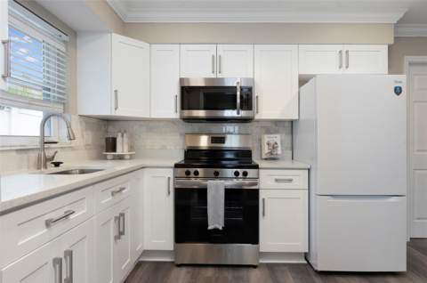4911 Chancellor Street, St Petersburg FL - photo 10 of 24