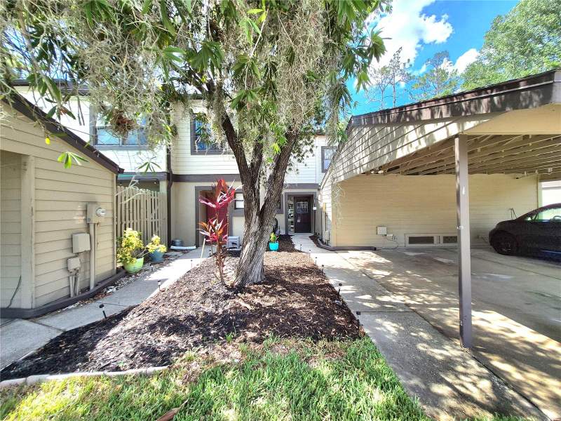 East Lake Woodlands Woods Landing Townhomes