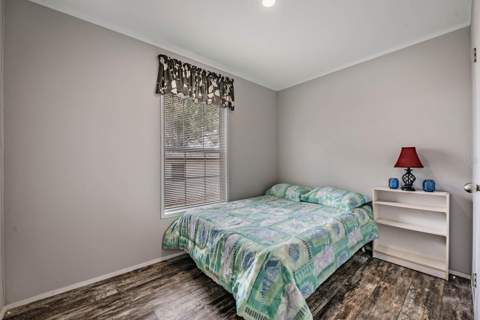 36747 Lakewood Drive, Zephyrhills FL - photo 22 of 66