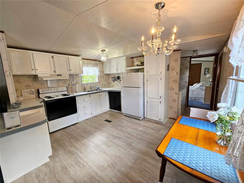 2 bedroom Manufactured Home at 1340 SAWDUST TRAIL, MARYDIA, KISSIMMEE — photo 3