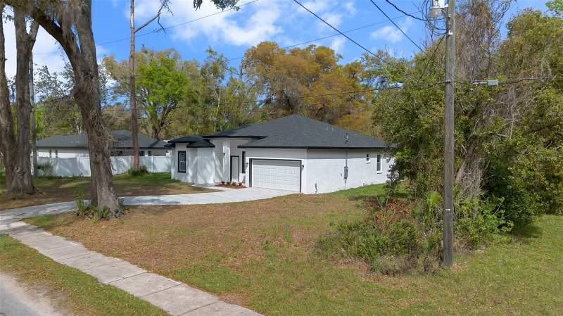 3 bedroom Single Family Residence at 1221 SW 5th Street, Santa Maria Place, Ocala — photo 2