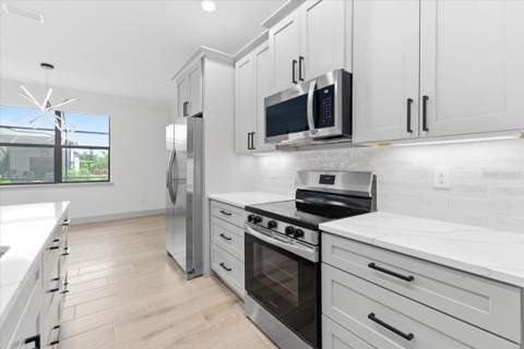 11209 Chalet Avenue, Englewood FL - photo 16 of 47