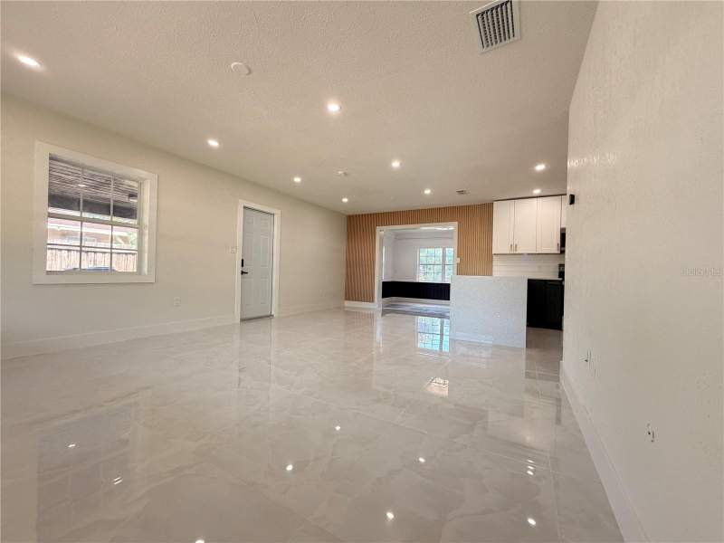 3 bedroom Single Family Residence at 2405 21st Ave W, Paradise Gardens, Bradenton — photo 4