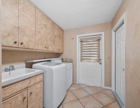 6945 Country Lakes Circle, Sarasota FL - photo 21 of 37