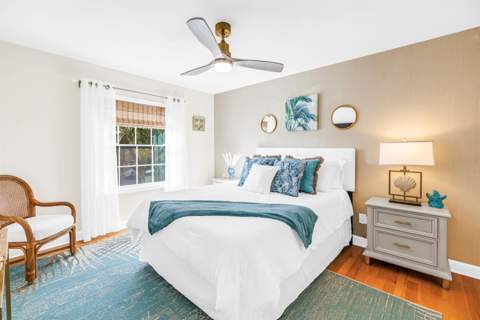 5102 Coquina Key Drive #D, St Petersburg FL - photo 10 of 41