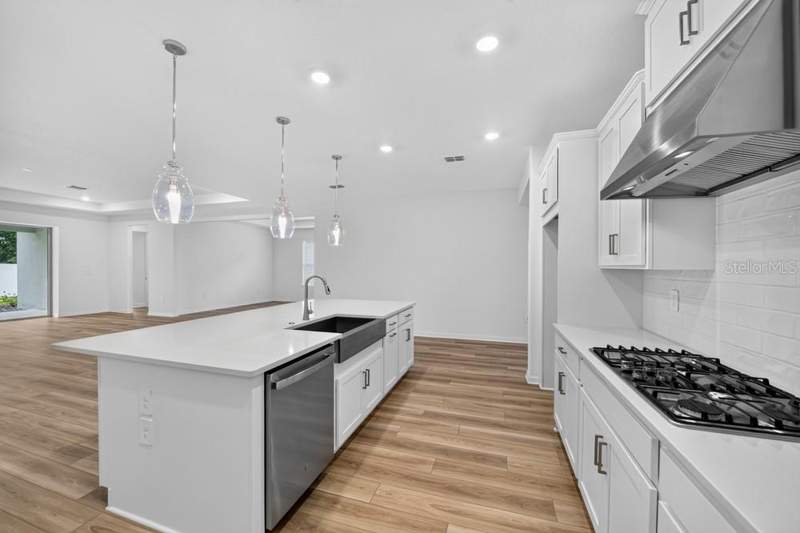 4 bedroom Single Family Residence at 903 LADYFISH TRAIL, THE WATERS AT CENTER LAKE RANCH, ST CLOUD — photo 5