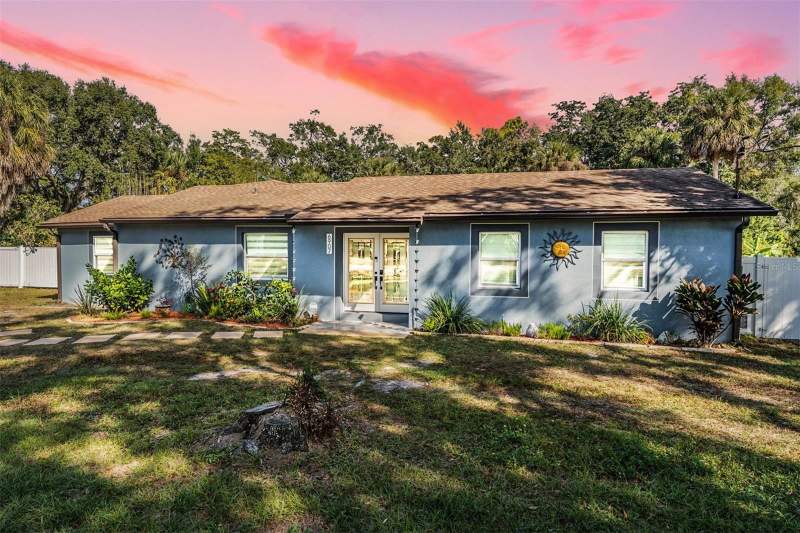 Byars HeightsHomes for Sale in Tampa, FL