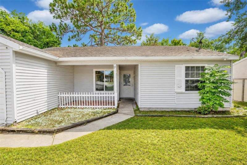 2 bedroom Single Family Residence at 21 Spring Loop Circle, Silver Springs Shores, Ocala — photo 3