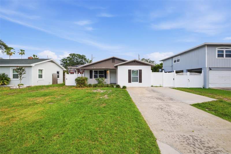 3 bedroom Single Family Residence at 1842 Shore Acres Boulevard, Shoreacres Center, St Petersburg — photo 2