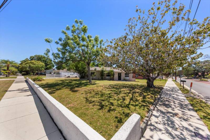 3 bedroom Single Family Residence at 1135 Fairmont Street, Fairmont Sub, Clearwater — photo 3