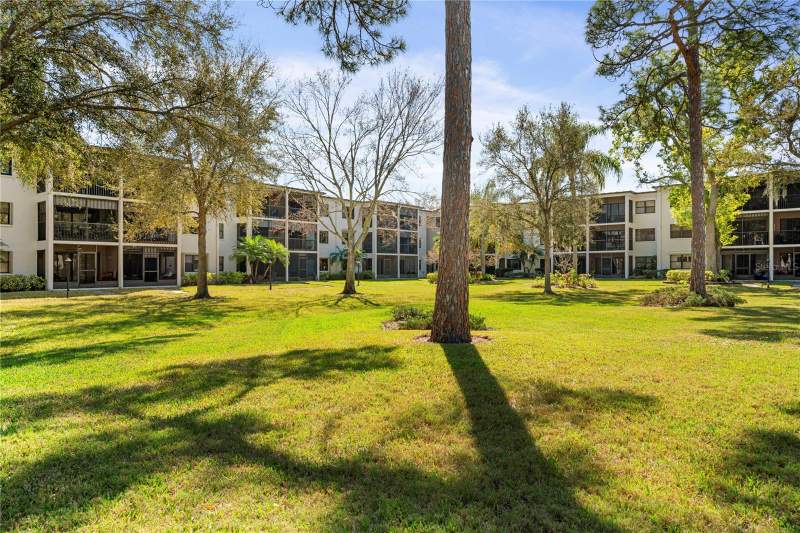 2 bedroom Condominium at 4910 BAY STREET #311, WINSTON PARK NORTHEAST, ST PETERSBURG — photo 3