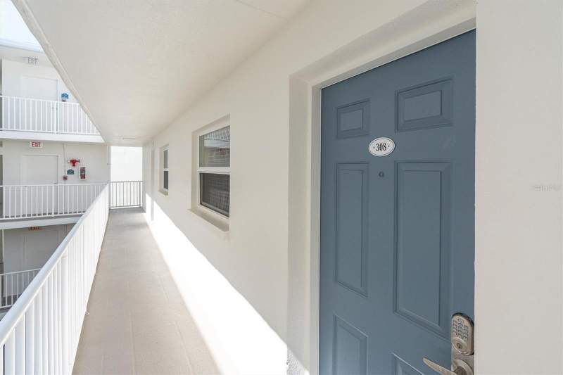2 bedroom Condominium at 19610 Gulf Boulevard #308, Holiday Villas 2, Indian Rocks Beach — photo 4