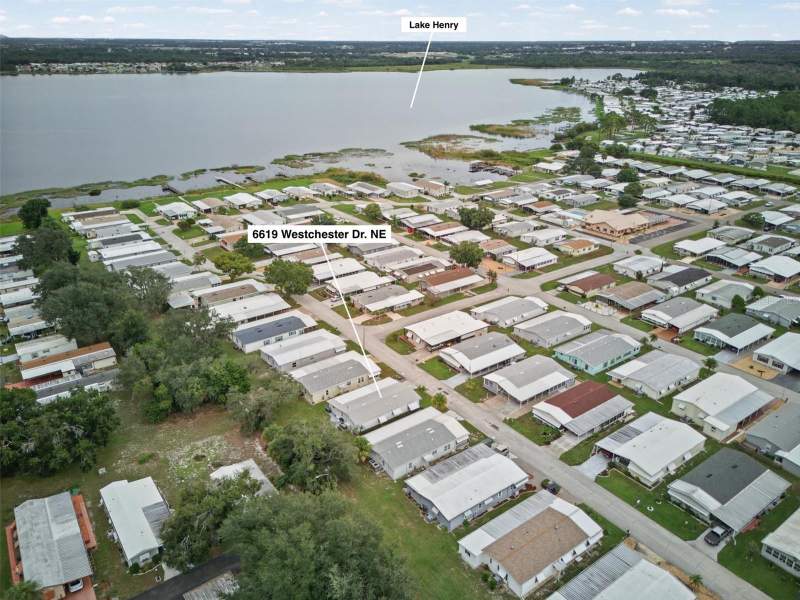 2 bedroom Manufactured Home at 6619 Westchester Drive, Lake N Golf Estates, Winter Haven — photo 2