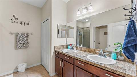 4275 Winding Vine Drive, Lakeland FL - photo 18 of 38