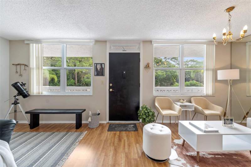 1 bedroom Condominium at 4720 Locust Street #210, Winston Park Northeast, St Petersburg — photo 3