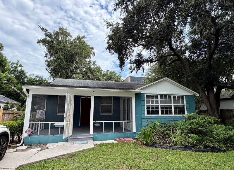 471 HOLT AVENUE home for sale in Winter Park Villas