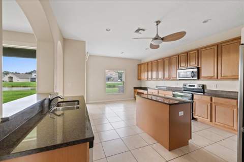 10616 Liberty Bell Drive, Tampa FL - photo 11 of 57