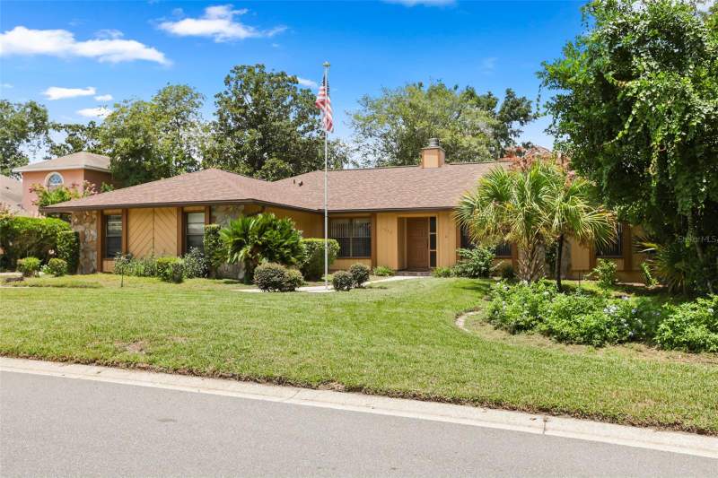 3 bedroom Single Family Residence at 1573 Skye Court, Errol Estate, Apopka — photo 2