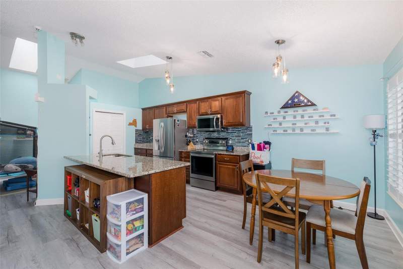 3 bedroom Single Family Residence at 10305 Copperwood Drive, Woods River Ridge, New Port Richey — photo 5