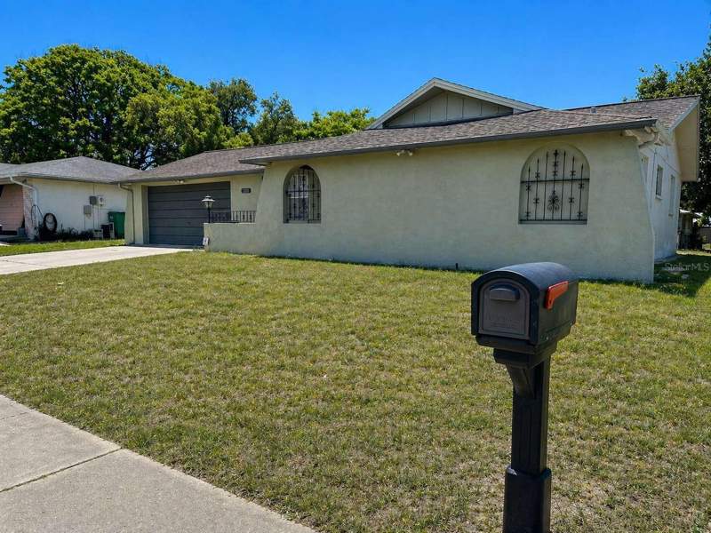 2 bedroom Single Family Residence at 7210 San Moritz Drive, Embassy Hills, Port Richey — photo 2
