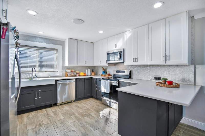 3 bedroom Single Family Residence at 4715 JAMERSON PLACE, DOVER SHORES ADD 14, ORLANDO — photo 4
