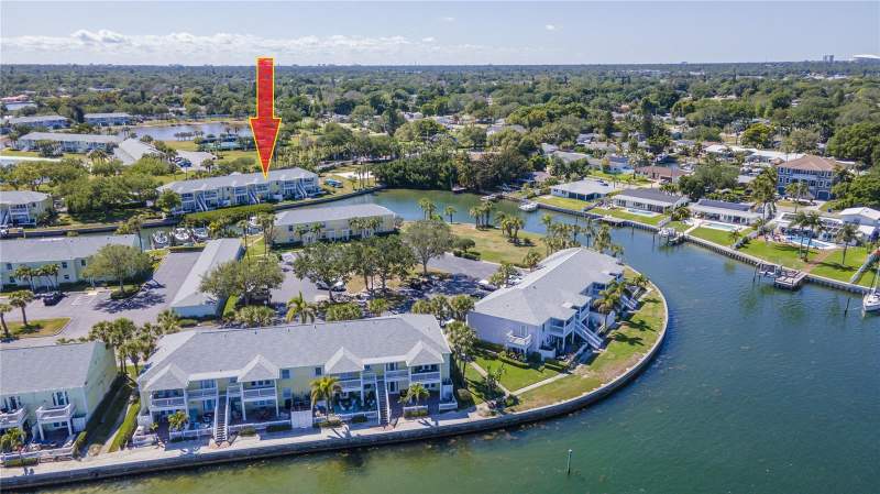 1 bedroom Condominium at 4728 Beach #C, Waterside Coquina Key South, St Petersburg — photo 2