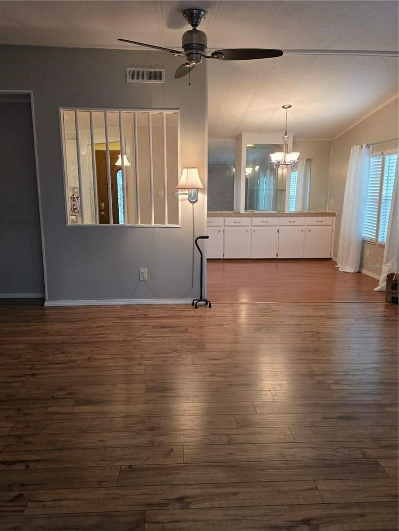 2 bedroom Manufactured Home at 2159 Canopy Circle #135, Zellwood Station, Zellwood — photo 3