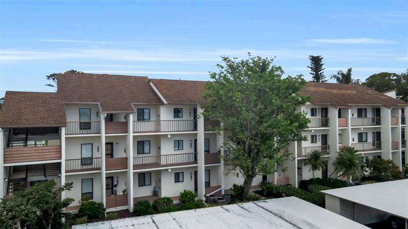 1 bedroom Condominium at 1142 Bird Bay Way #301, Bird Bay II, Venice — photo 2
