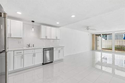 450 Treasure Island Causeway #106, Treasure Island FL - photo 11 of 49