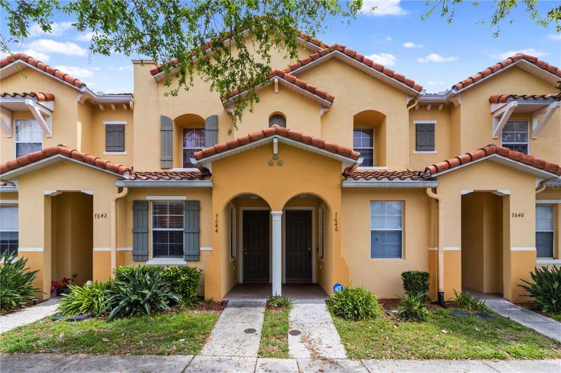 7646 LONG ISLAND DRIVE home for sale in Crestwynd Bay