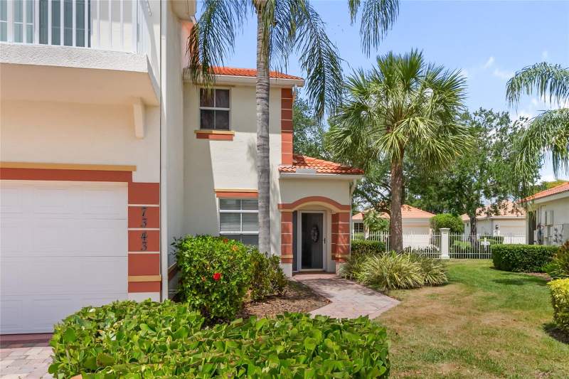 2 bedroom Condominium at 7343 Fountain Palm Circle #na, Palm Grove, Bradenton — photo 4