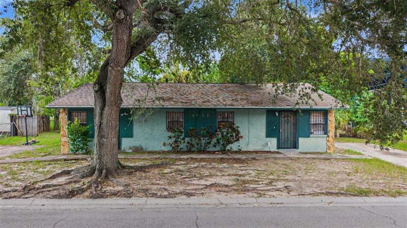 3 bedroom Single Family Residence at 8605 N 12th Street, Sulphur Spgs Add, Tampa — photo 3