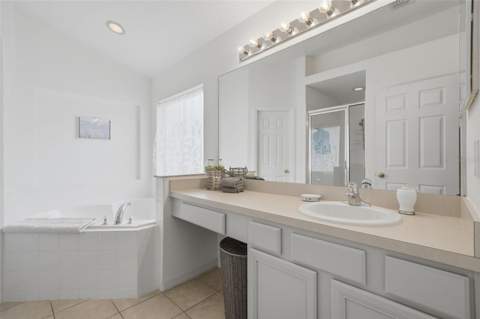 155 Barefoot Beach Way, Kissimmee FL - photo 13 of 25